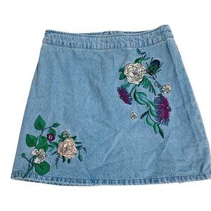 H & M Coachella Denim Embroidered Skirt Size 4